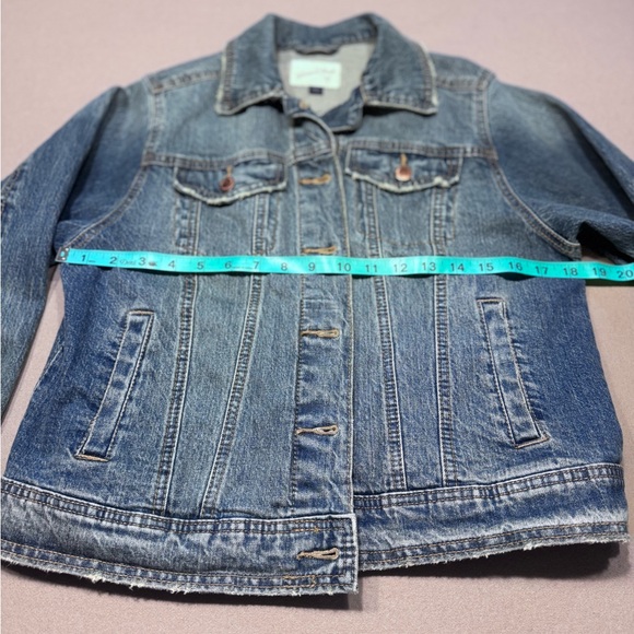 Universal Thread Blue Jean Jacket - Picture 3 of 4